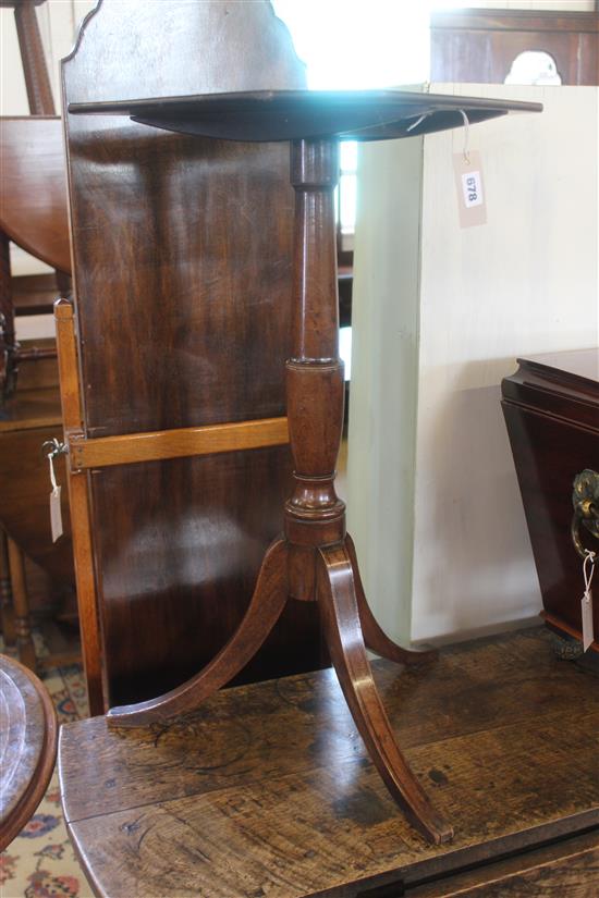 Regency mahogany tilt-top table